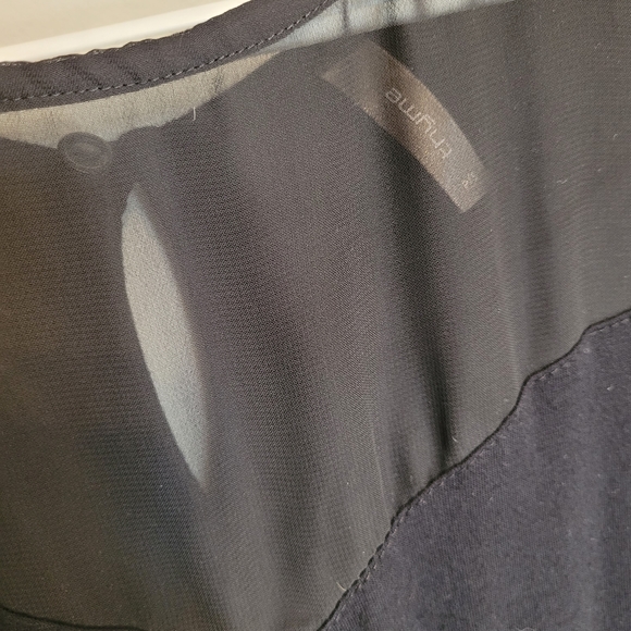 Small Women's Thyme Maternity Dress - Picture 4 of 4